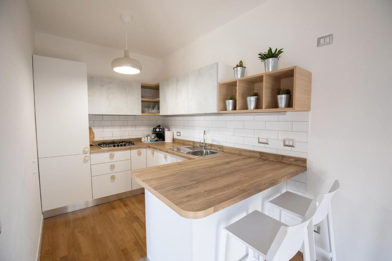 Bay View Apartment Porto Torres Bagian luar foto